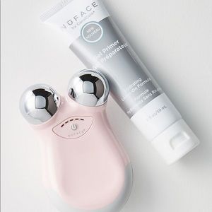 NuFace Mini in Petal Pink
